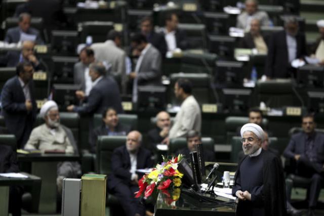 پایان اخذ رأی اعتماد به وزیران پیشنهادی دولت روحانی در مجلس ایران