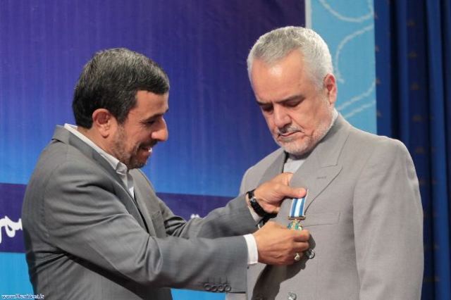 خبرگزاری ها از صدور قرار مجرمیت برای معاون اول احمدی نژاد خبر می دهند