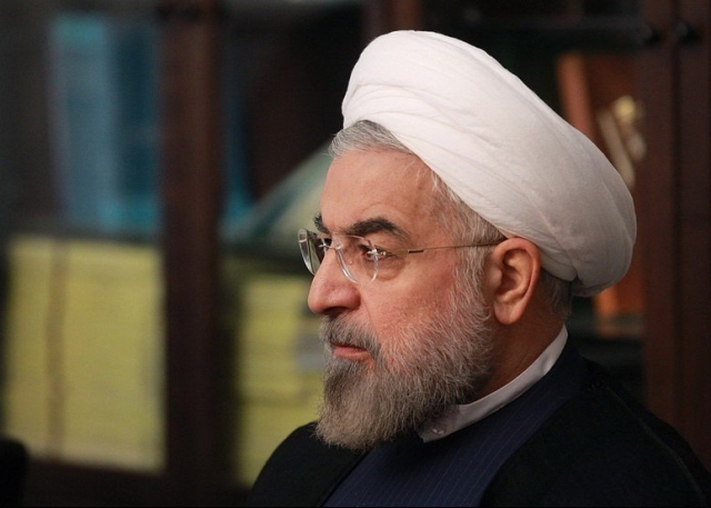 روحانی: برداشتن تحریم ها خواست همه ملت است