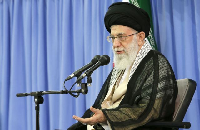 رهبر ایران: باید کرانه باختری مانند غزه مسلح شود