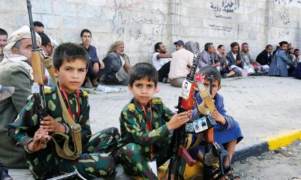 یمنی‌ها جشن‌های سالگرد کودتای حوثی‌ها را به سخره گرفتند