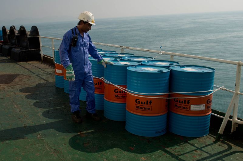 هند و چین به دنبال جایگزین برای گذشتن از گردنه خرید نفت ایرانی