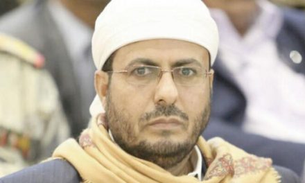 یک وزیر یمنی در گفتگو با «الشرق الاوسط»: ایران بذر فتنه و فرقه‌گرایی را در یمن می‌کارد