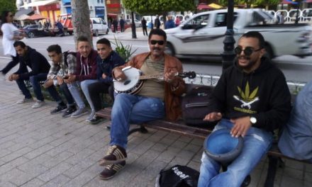 خلق نشاط و شادی در پایتخت تونس با موسیقی خیابانی