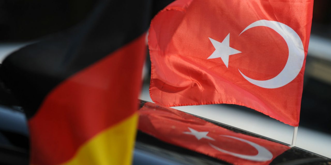 راه اندازی کمپین مقابله با تندروی مذهبی توسط ترک های مقیم آلمان