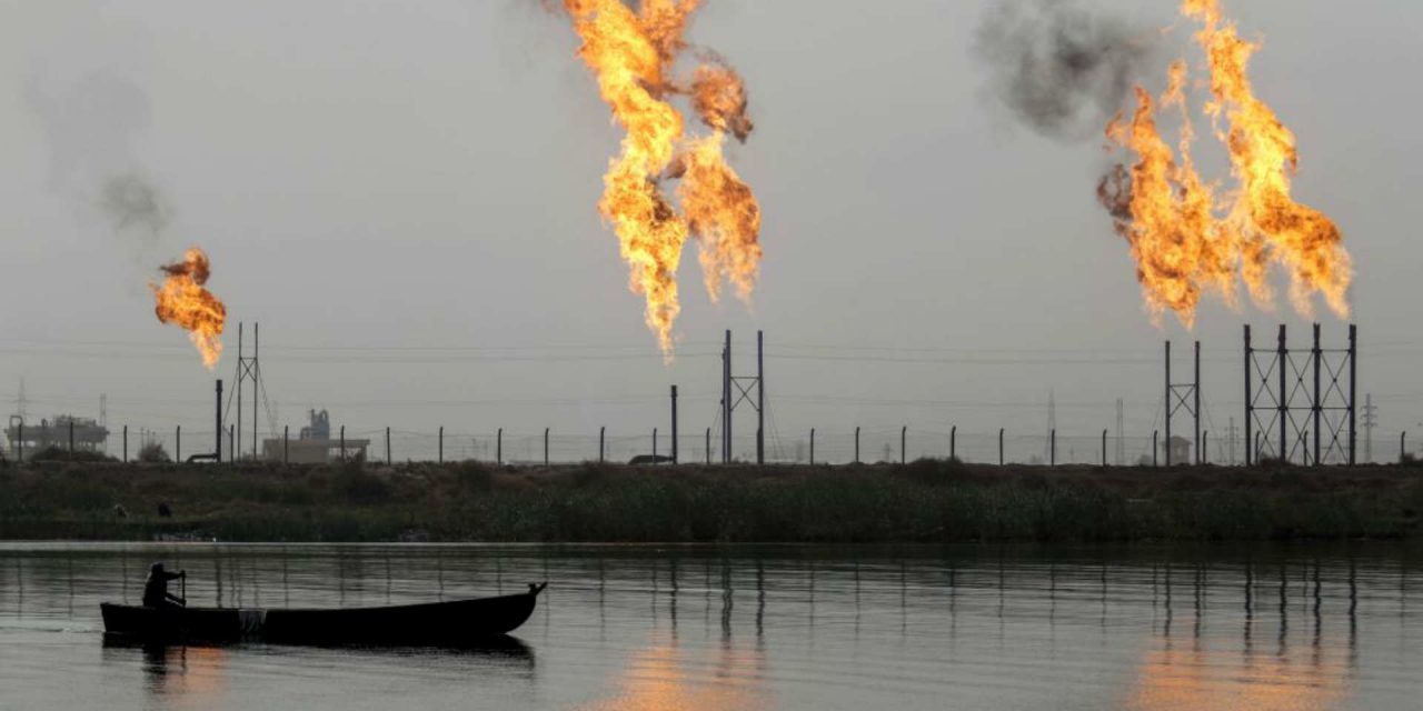 افزایش مشکلات صادرات نفت ایران در پی تغییر معافیت‌های تحریمی